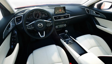 11_mazda3_1610.ts.1610310402094030