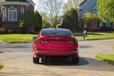 2018_Acura_TLX_009